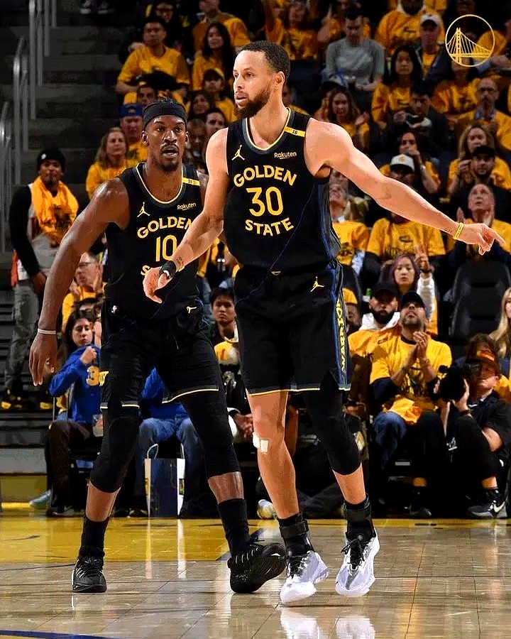 九游官方-尤文图斯不断突破！，巴特勒连续十二场比赛得分超过出色防守赛场气氛高涨的简单介绍